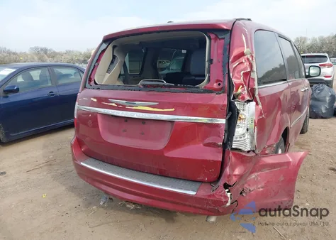 2016 Chrysler Town & Country Touring-L Anniversary Edition из США, поврежденный, VIN 2C4RC1CG3GR104270